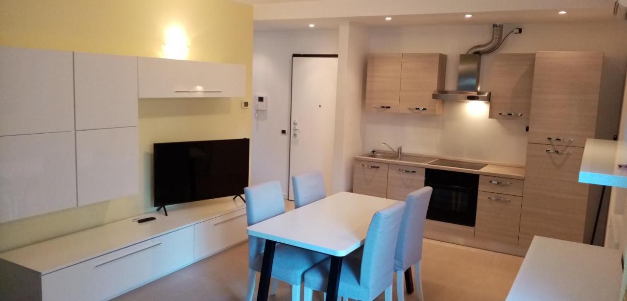 Residence Alessandra Supervacanza House - Domaso Luaran gambar